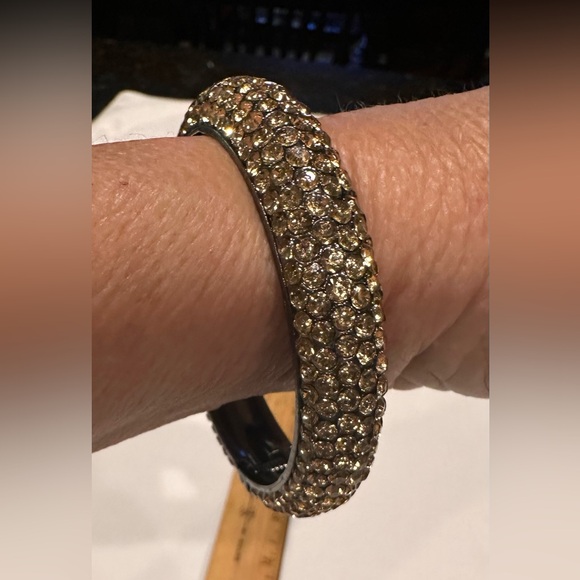 Jewelry - Gold Bracelet with Rhinestones - Lots of Sparkle‎